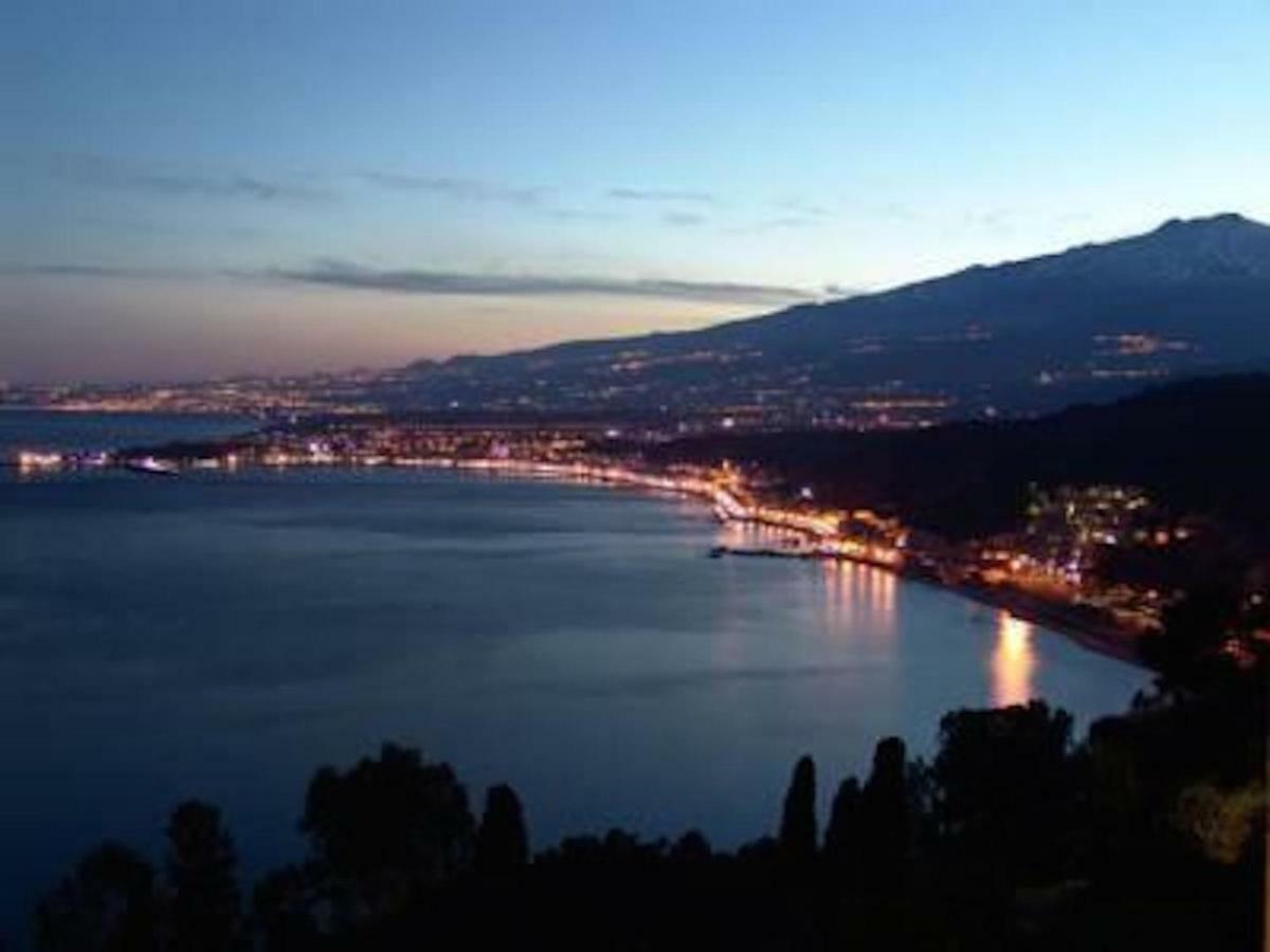 Central Panoramic Taormina Bagian luar foto
